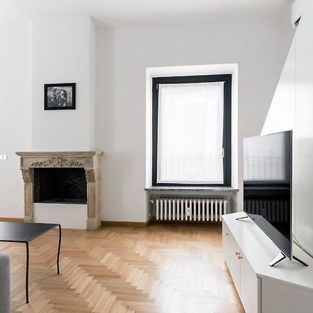 Апартаменти Living Brera, A Unique Experience - Vicolo Fiori Мілан Екстер'єр фото