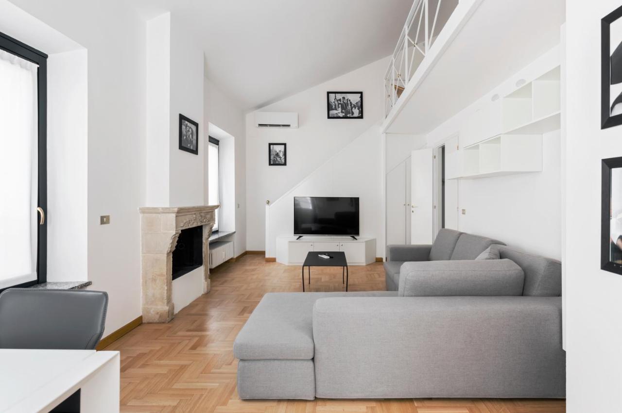 Апартаменти Living Brera, A Unique Experience - Vicolo Fiori Мілан Екстер'єр фото